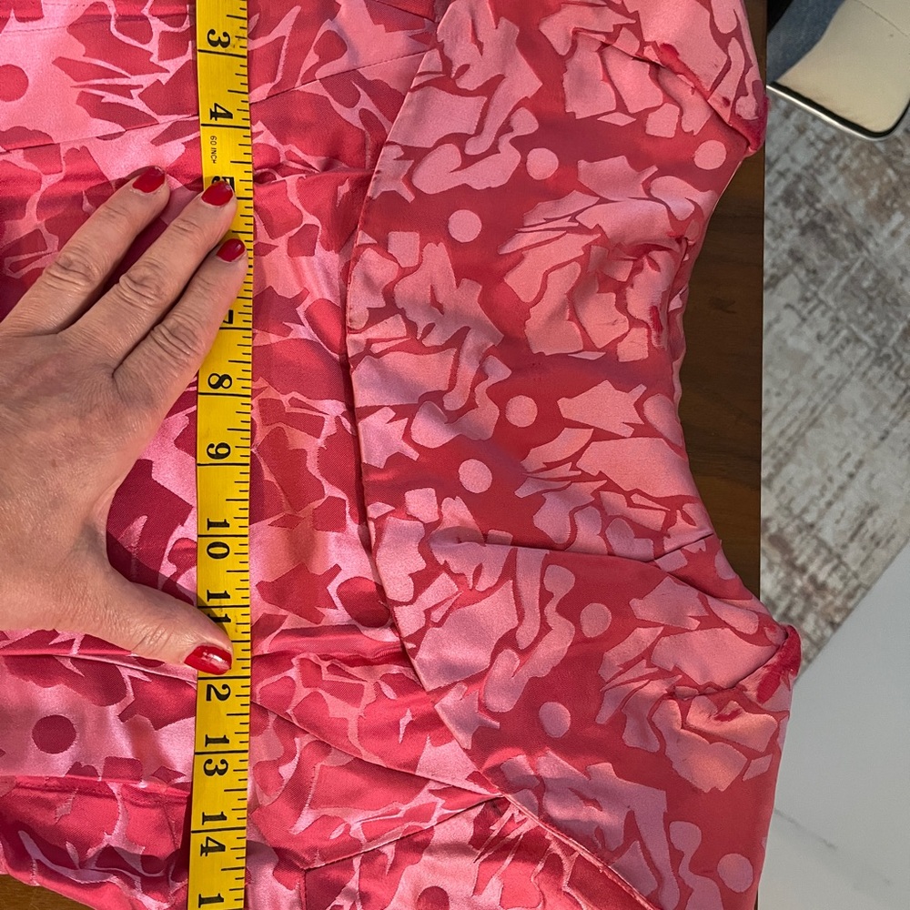 Vintage Estévez vivid rose hostess gown, Size Small. - Picture 10 of 13